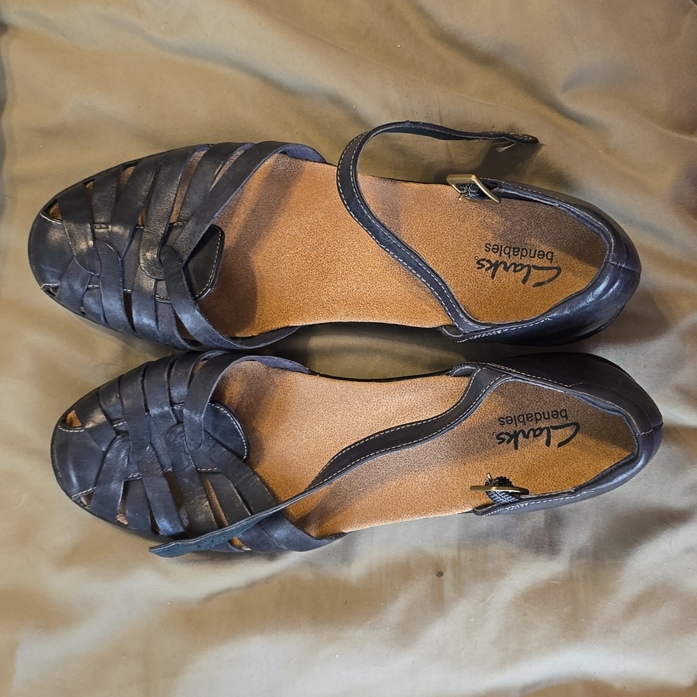 Size 10 Clarks dark grey heeled sandals